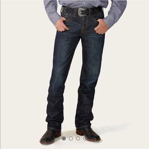 NWOT Men’s Straight Leg Stetson Jeans - 33x38